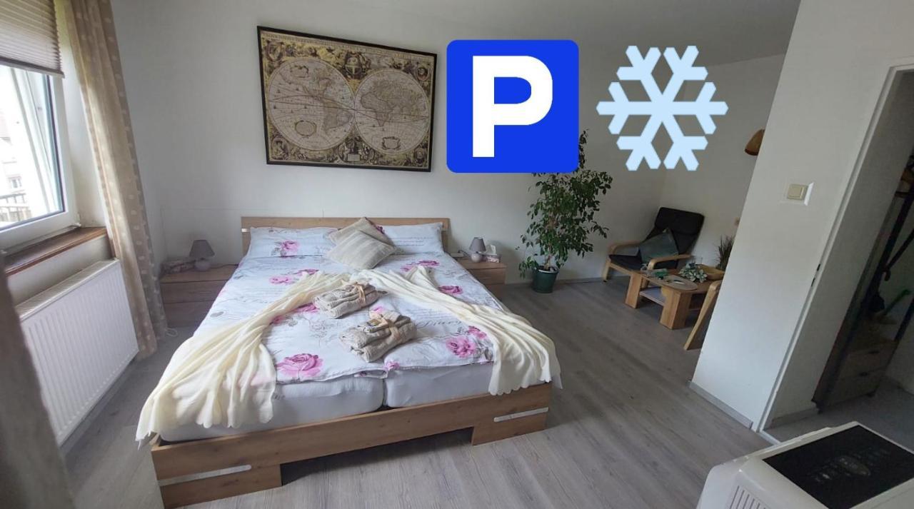 Pension Ringo, Airport Pit Stop, Bahnhof Und Flughafen In Der Naehe Baden-Bade Exterior foto